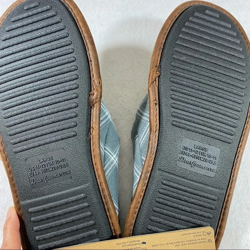 DLuxe Memory Foam Slippers Slip Ons Size Large Breathable Machine Washable Shoes